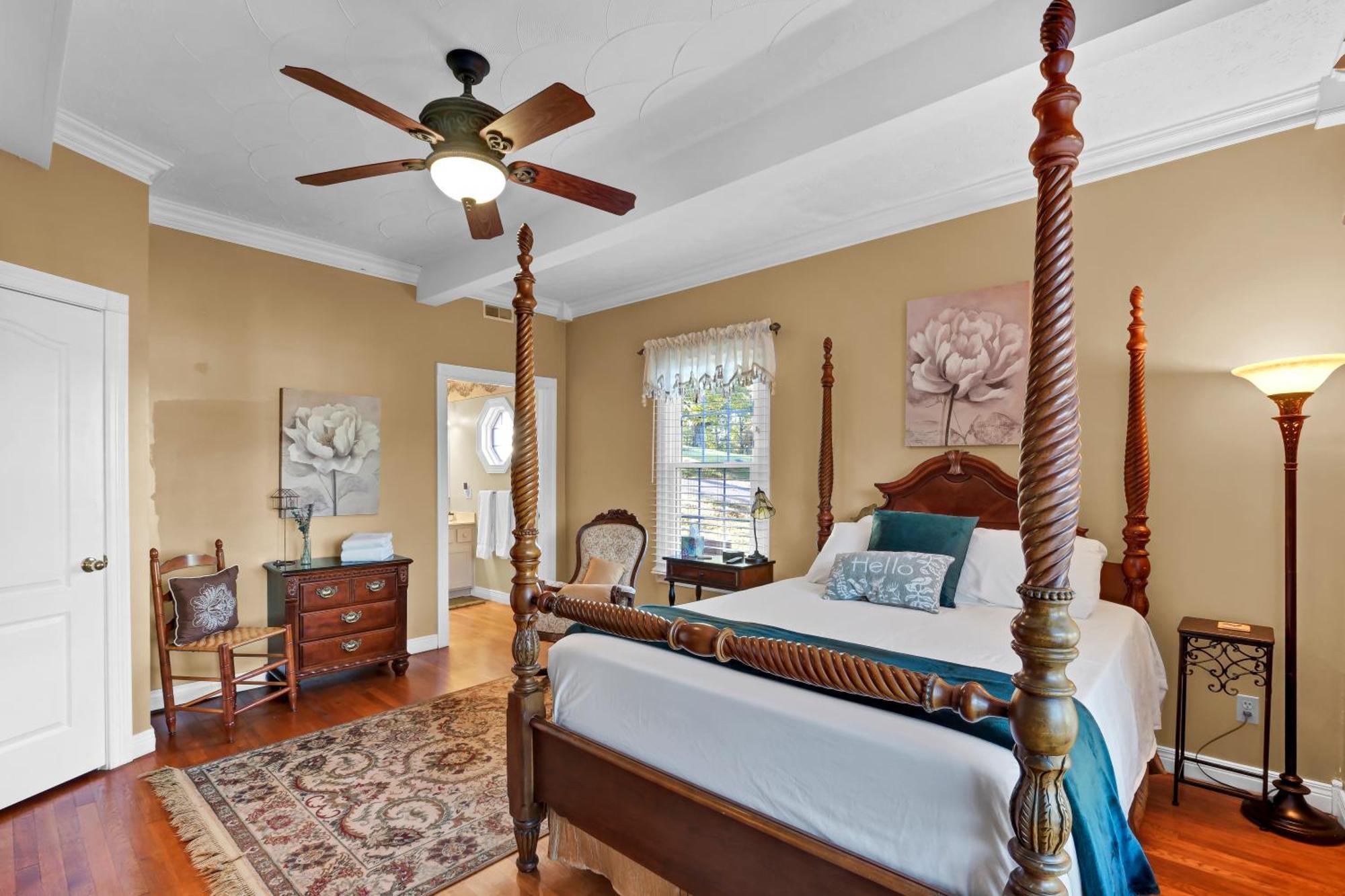 Hill House Bed And Breakfast Loretto 外观 照片
